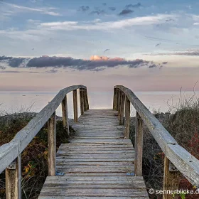 Brücke in den Himmel - oder Strand
